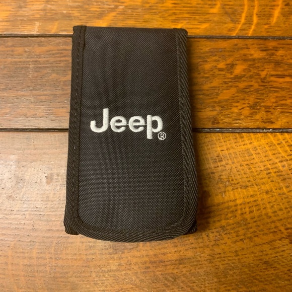 Mopar Jeep Wrangler Top and Door Removal Tool Kit - Picture 2 of 11